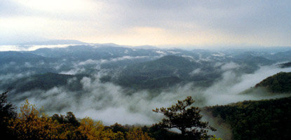 A view of the foggy mountains 